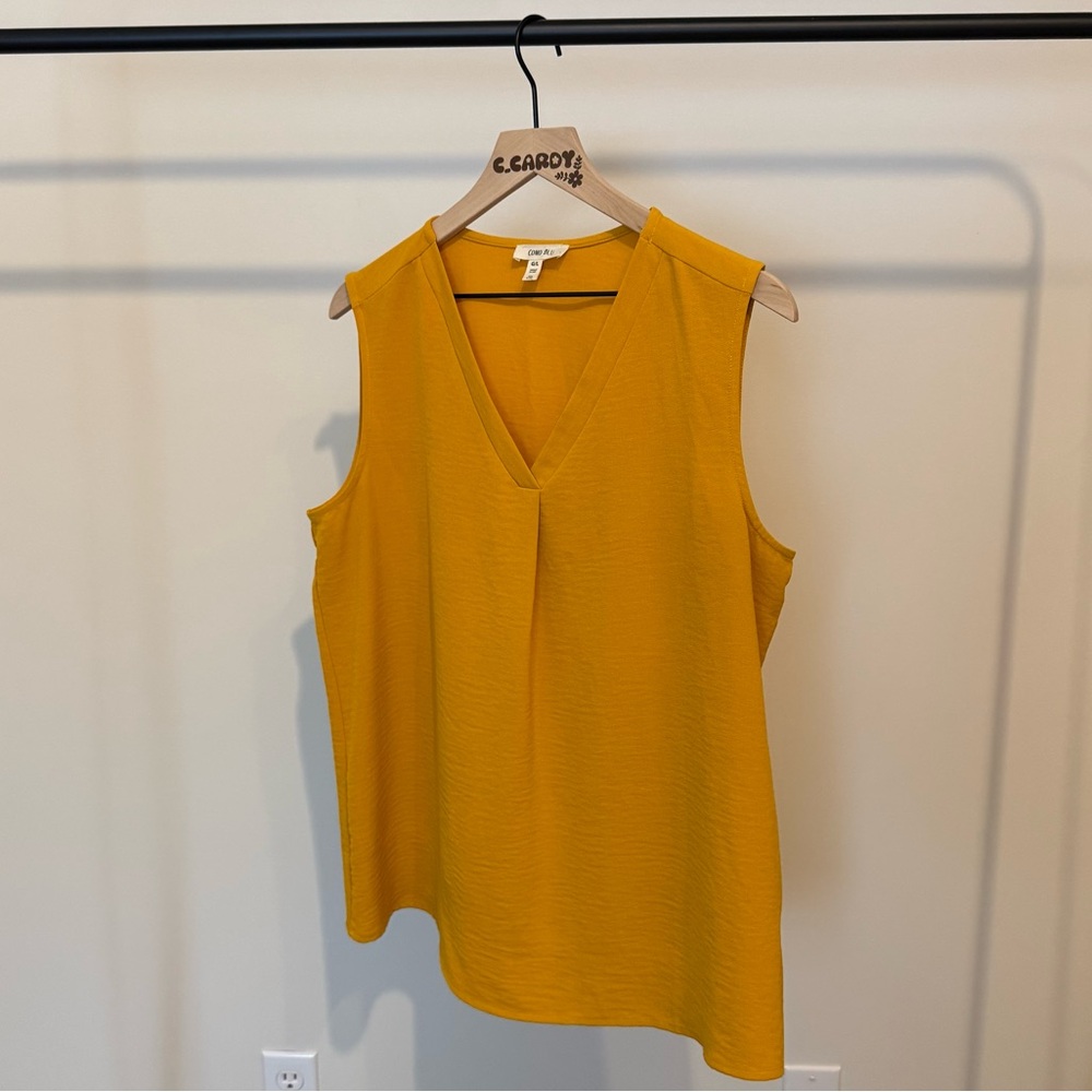 Como Blu Yellow V-neck Shell Tank